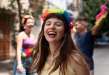 Carnaval: como curtir a folia de forma saudável e segura